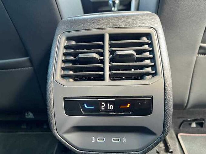 SEAT Leon 1.0 TSI EVO FR 5dr