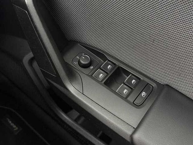 SEAT Leon 1.0 TSI EVO SE Dynamic 5dr